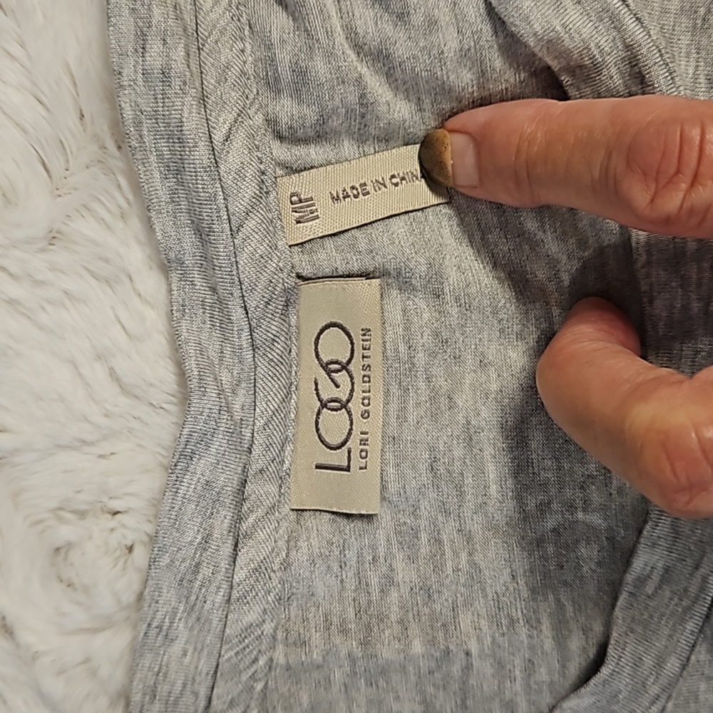 LOGO Lori Goldstein Shades of gray lacey tiered tunic top cozy Medium Petite - Picture 3 of 7